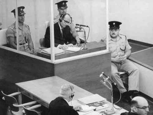 Eichmann en el juicio