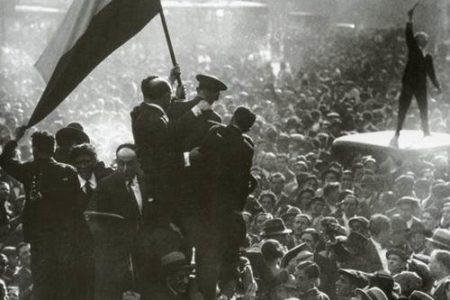 El inicio de la Segunda República Española y la Constitución de 1931