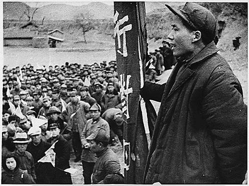 TAL DIA COMO HOY Mao-y-la-larga-marcha